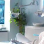 Diagram illustrating recovery stages after tooth extraction for dentures.