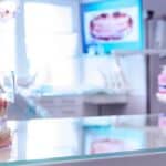 Infographic highlighting key takeaways about denture maintenance and replacement.