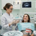 Dental consultation on veneers in a welcoming clinic environment